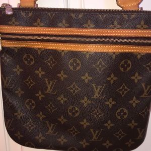 Louis Vuitton shoulder bag